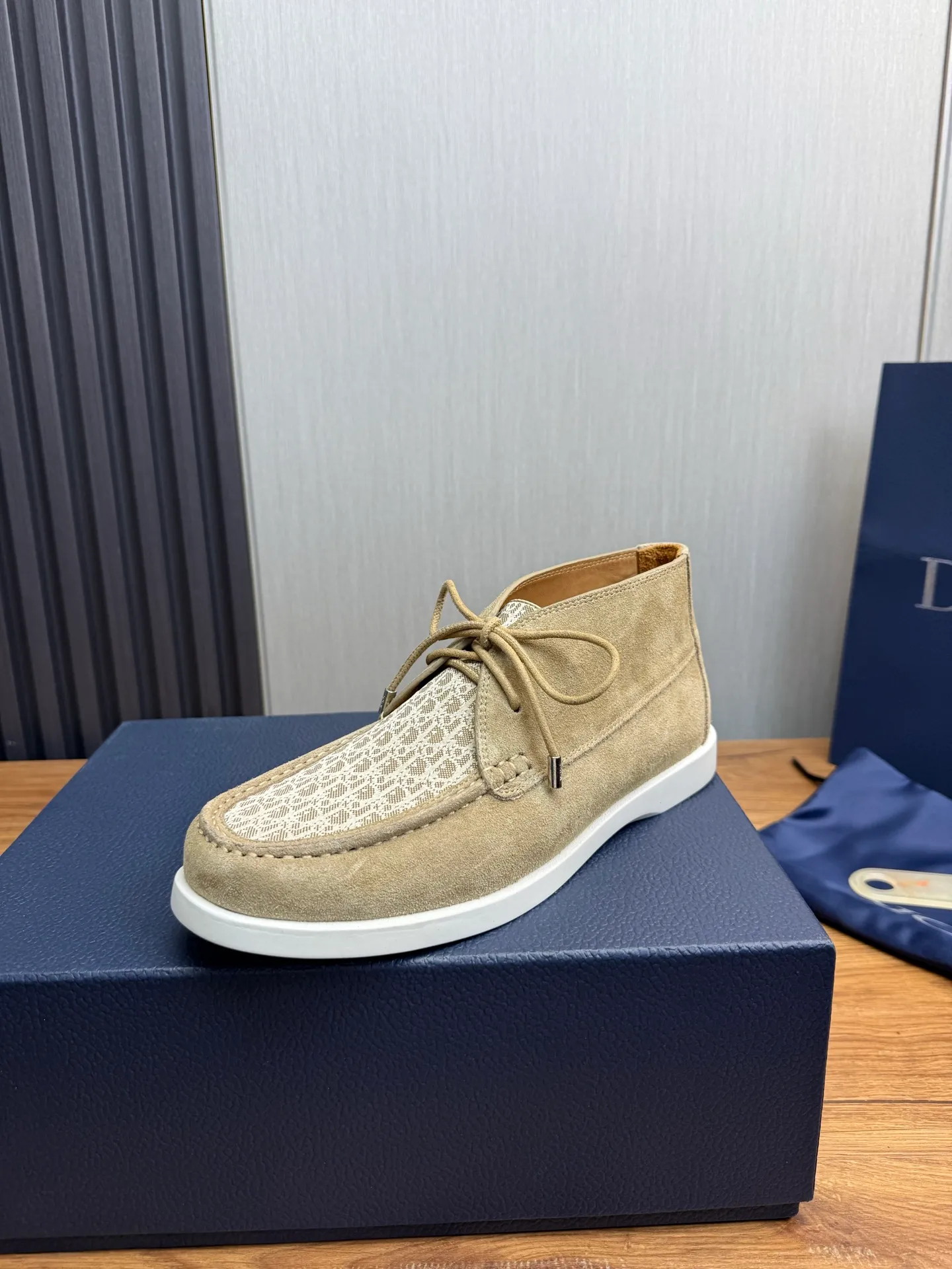 Factory price 620💰 [Dior] Men’s official website na hot sale🔥Imported cowhide + cowhide lining. Original rubber wear-resistant outsole. High quality shipment ⬆️Code number 38-44, (45 customized)